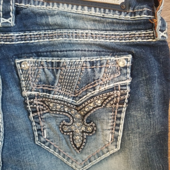 Final Price! Last Pair! NWT Rock Revival "Liri" Jeans - Picture 5 of 7